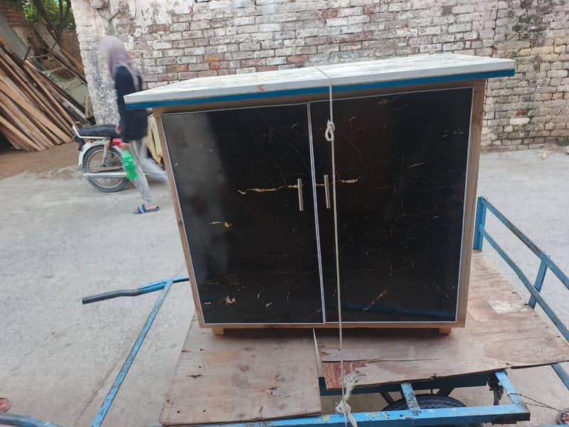 نیو استری ٹیبل 1