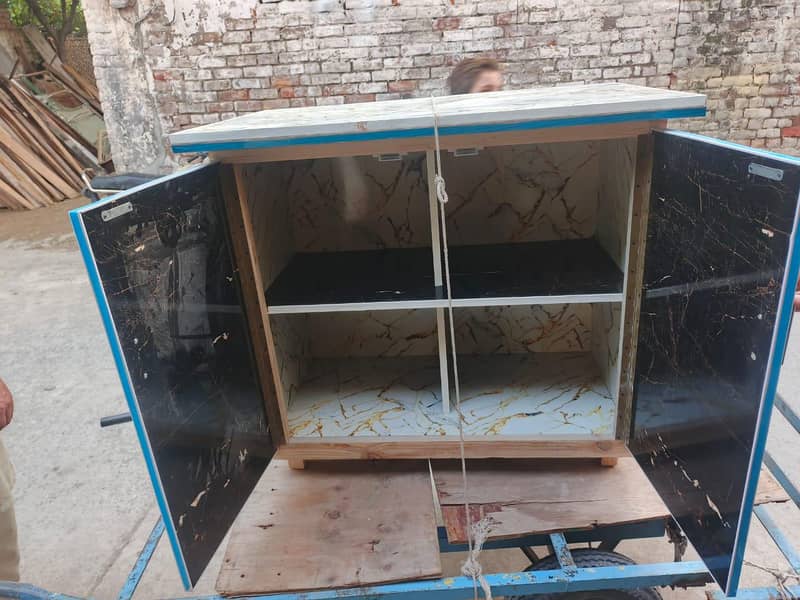 نیو استری ٹیبل 2