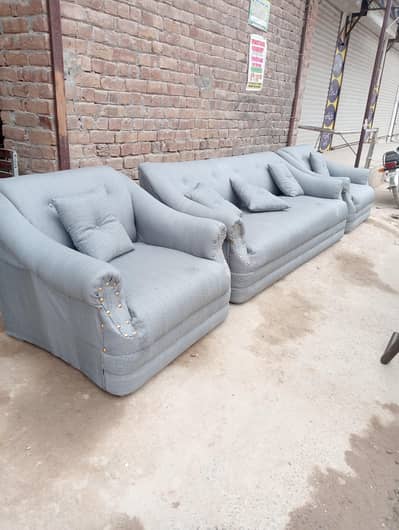 five seater sofa/ sofa for sale