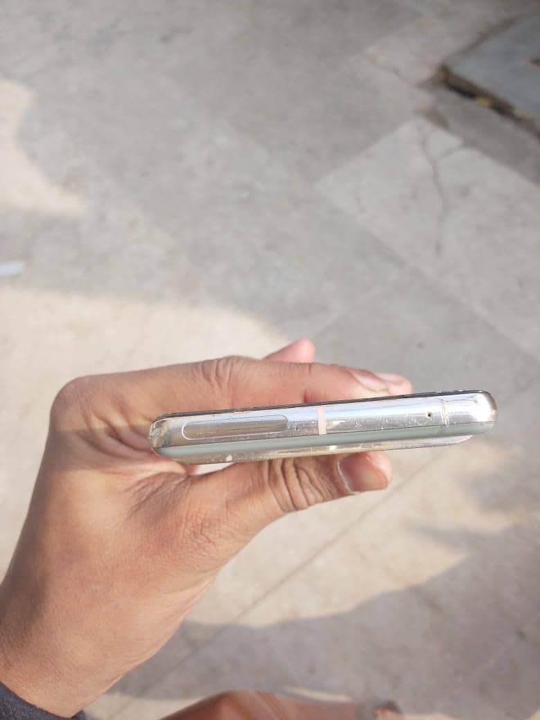 Google Pixel 7 Pro 4