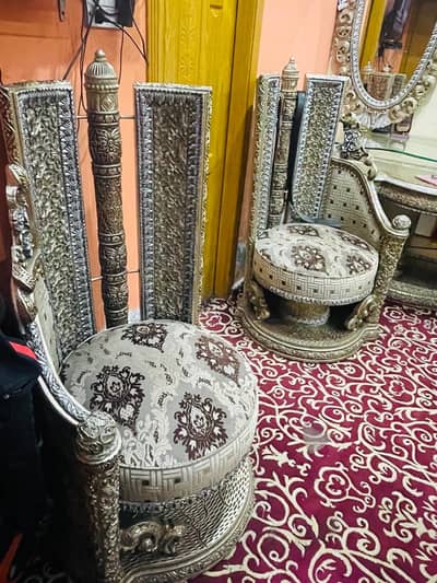 Purchased from furniture point just like a brand new