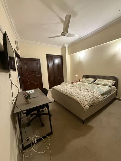 Vip furnish room available in E11/4 for Male only