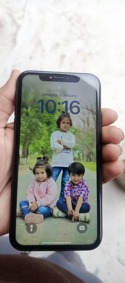 iphone Xr nonPTA in New condition 64Gb Urgent sale
