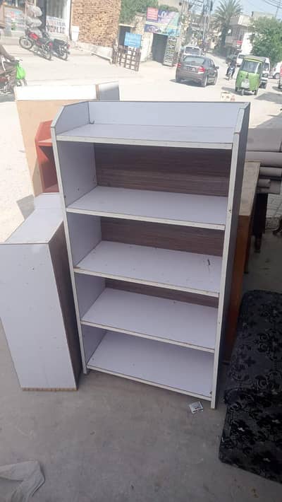 بوک ریک اینڈ شوز ریک