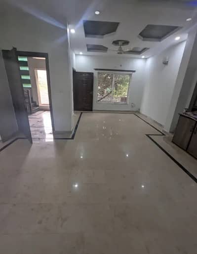 G-11 Size 25*50 Upper Portion For Rent