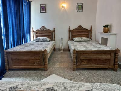 Vip Girl hostel available in G10/4 near to Nova Acedmy