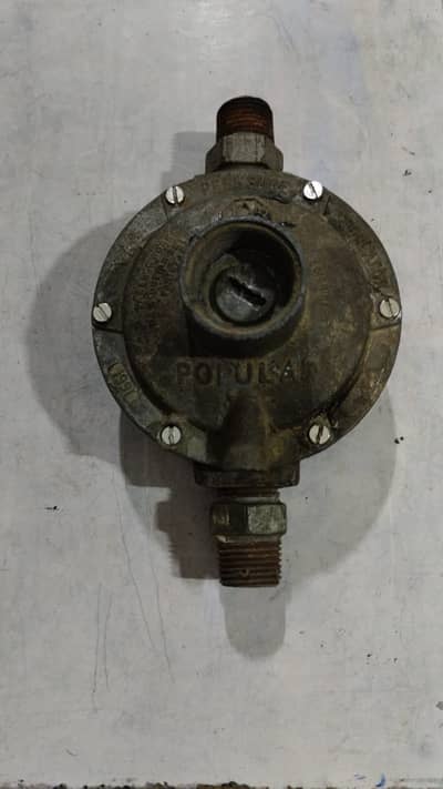 regulator for geyser