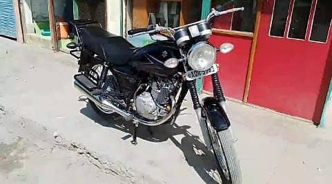 Suzuki Gs 150 urgent for sale complete document