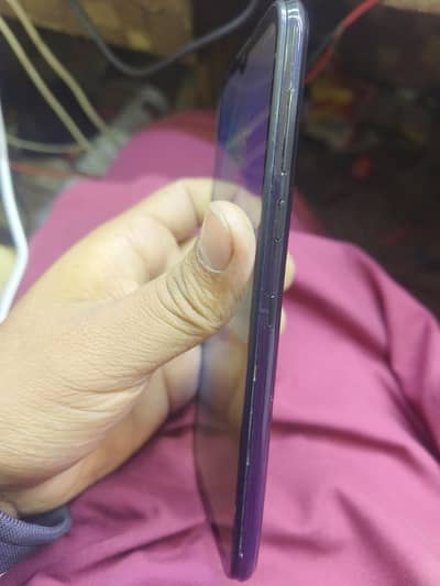 tecno spark 4 lite 2/32  all ok hai bass back Infinix ki lgni hoi hai