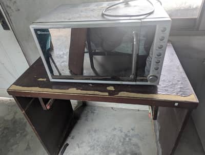 Dawlance Microwave Oven