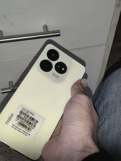 Exchange Possible ZTE Nubia V60 design 16/256gb with Box Charger