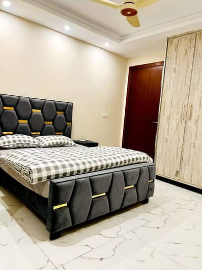 Short time 1bed ROM full furnished apartments safe and scour 100%coupe allow
