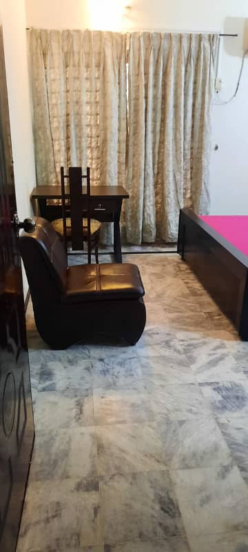 Furnished Room Available For Rent In Model Tow