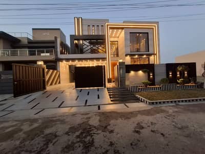 Luxuriously Built 1 Kanal Brand New House For Sale  Location: IEP Town (Near Wapda Town), Lahore