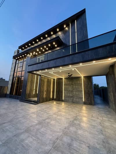 Unbeatable Value! Brand New 1 Kanal Luxury House for Sale IEP Town, Lahore  Luxury Living at an Incredible Price  Located in the rapidly developing IEP Engineers Town (near Valencia Town