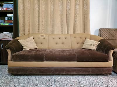 7 seater sofa set, 9/10 condition. excellent foam