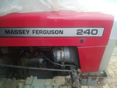 Massey Ferguson Tractor MF-240