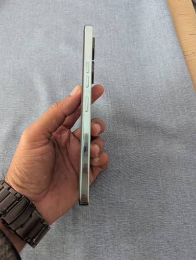 tecno camen 20 with box and charger no epair all ok 8+8 ram 256 memory