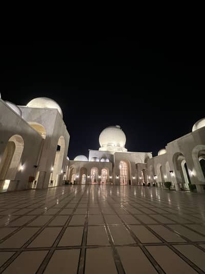 AWT 2 KANAL E BLOCK CORNER PLOT NEAR MAIN ROAD PRIME LOCATION REASONABLE PRICE