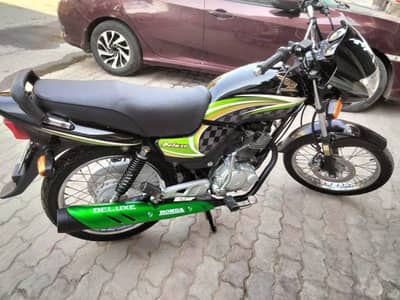 Honda deluxe for sale 03/22/80/68/0/47 model 2015