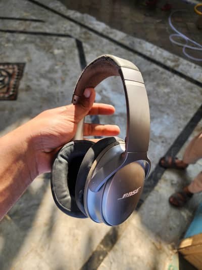 bose QuietComfort 35 headphones used