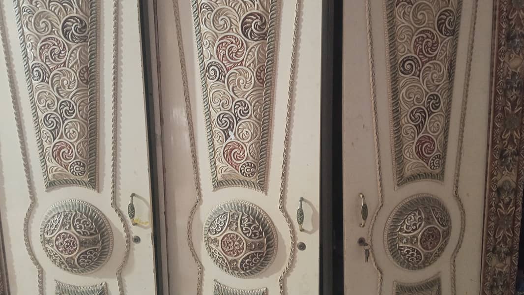 Divider , dressing table 6