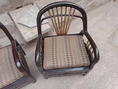 3 Seaters Sofa Best For Home Decorations And Increases Home Beauty