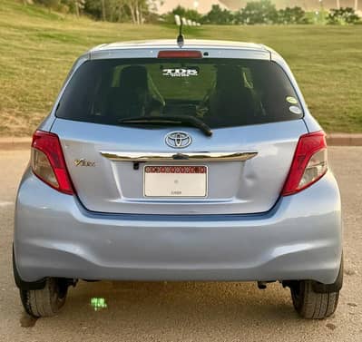 Toyota vitz 1000cc Model 13 reg 16 like a new car zero metre drive.