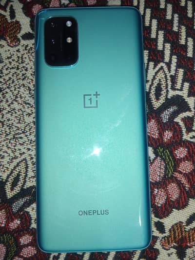OnePlus 8t Green line and minorback crack fully working