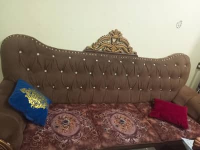 5 seater sofa 1 year use only