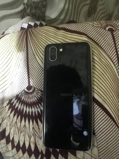 aquos r2 non pta 64gb upr sa pannal work nhi  krtaa ha jaha pr mark ha