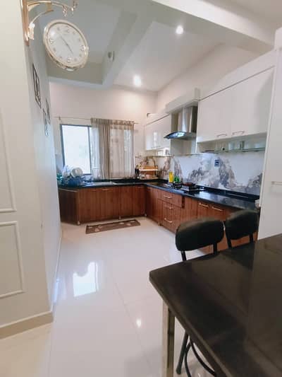 SECTOR 15-A/3 BEAUTIFUL GROUND FLOOR BUFFER ZONE