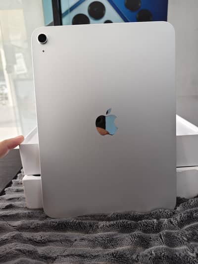 i pad 11  128gb (a16) wifi