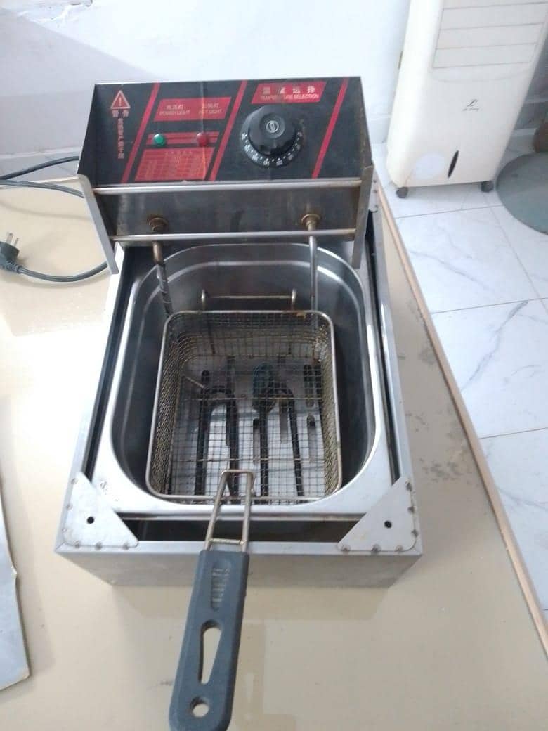 Fryer (chips maker ) 1