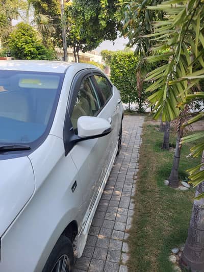 toyota corolla altis 1.6.  model 2022