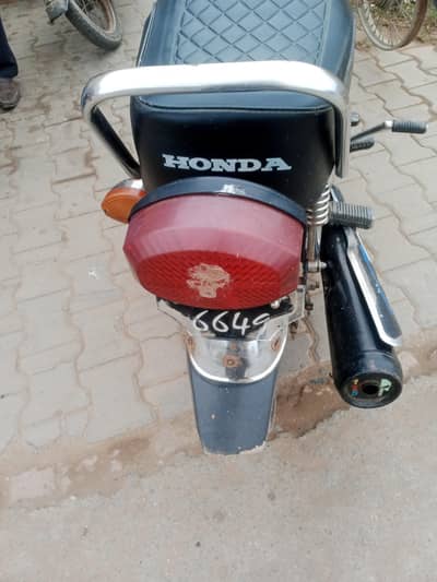 Honda 125. ,21. ,22