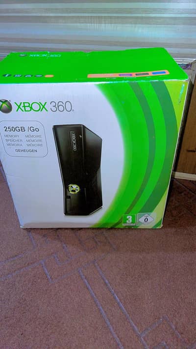 xbox 360 condition 10/9.5 all ok with box with games