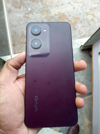 Vivo y18 or Redmi A3 same ram memry  4+4/128 with original box chargr