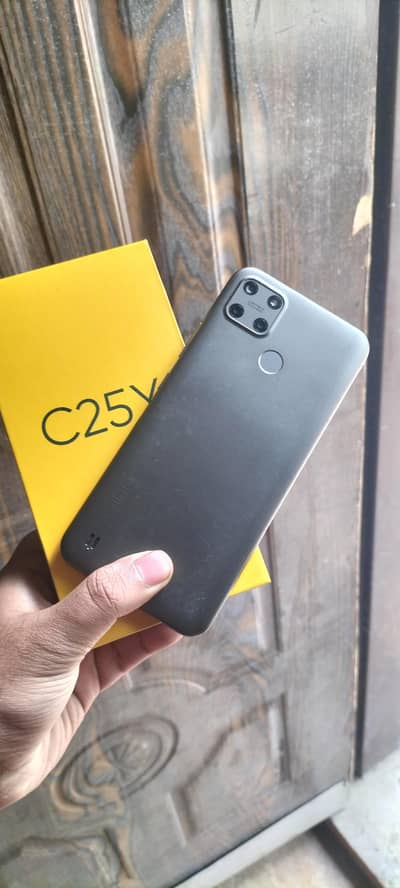 realme c25y