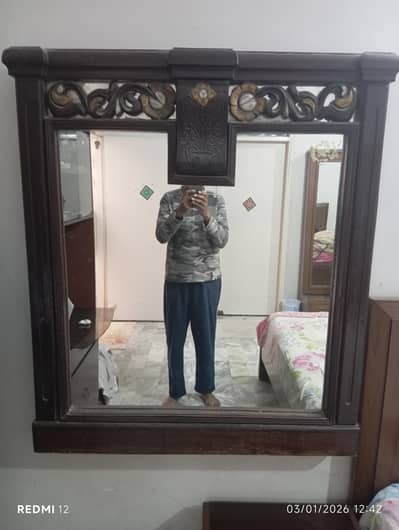 Dressing Table Mirror 3'x3'