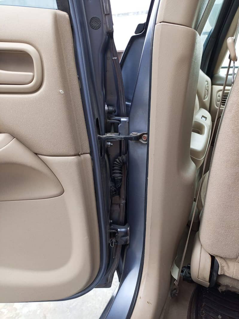 Nissan sunny 2005 10