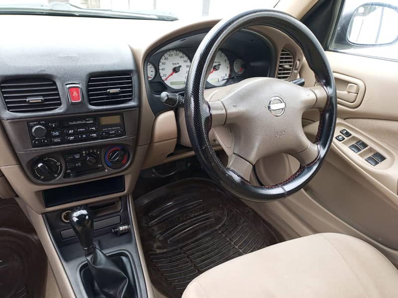 Nissan sunny 2005 13