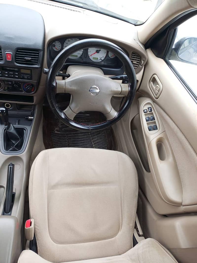 Nissan sunny 2005 18