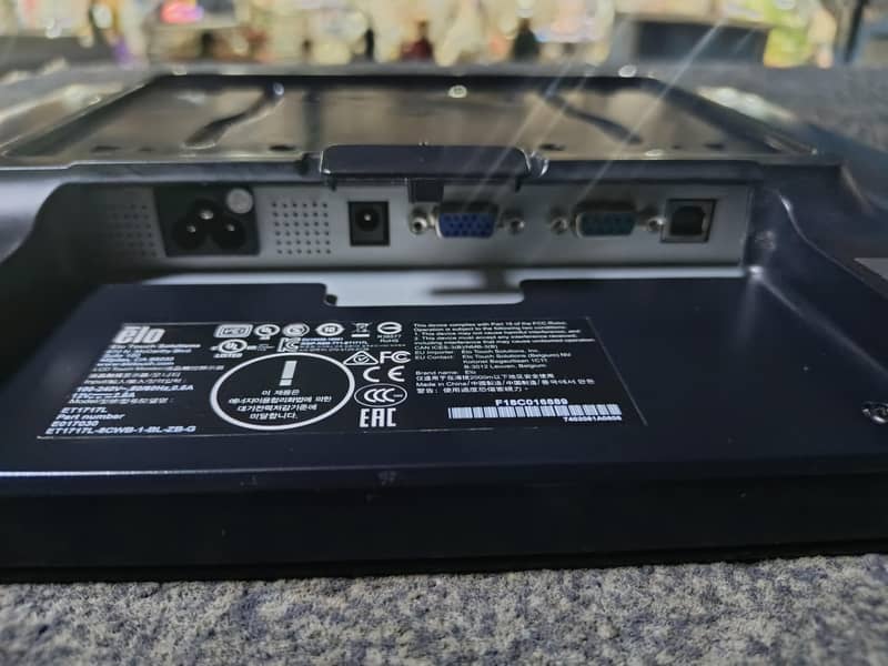 Elo 17" Touch screen led 1