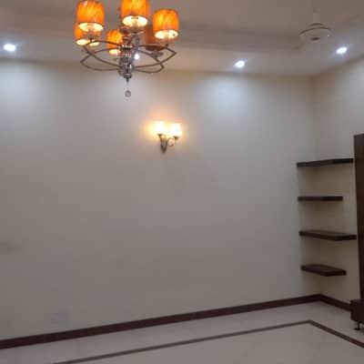 10 Marla Upper Portion Available Rent Wapda Town Phase 1 Block f2