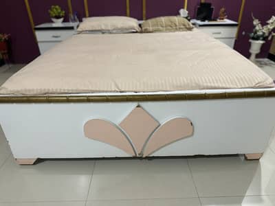 Double bed for sale!