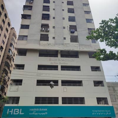 3 Bed Outstanding Flat With Lift & Car Parking