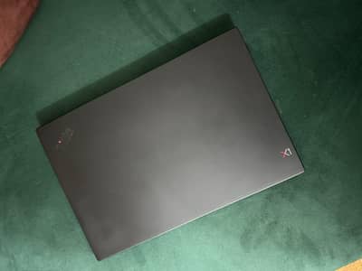 Lenovo x1 carbon 8/256gb