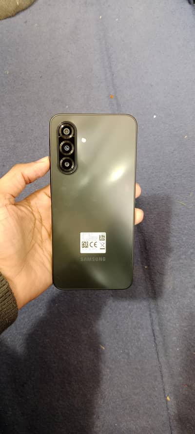 Samsung a17 brand new 8/256