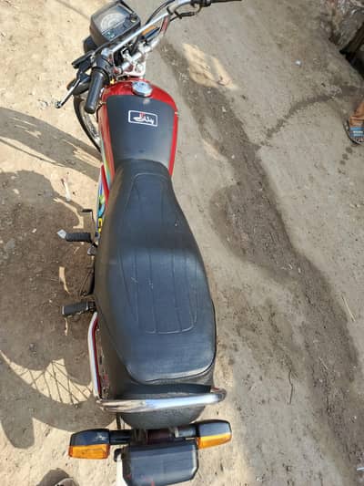 exchange Kar lo GA agr kise nay krni ho Tu 125 yea 100 prider Kay sht